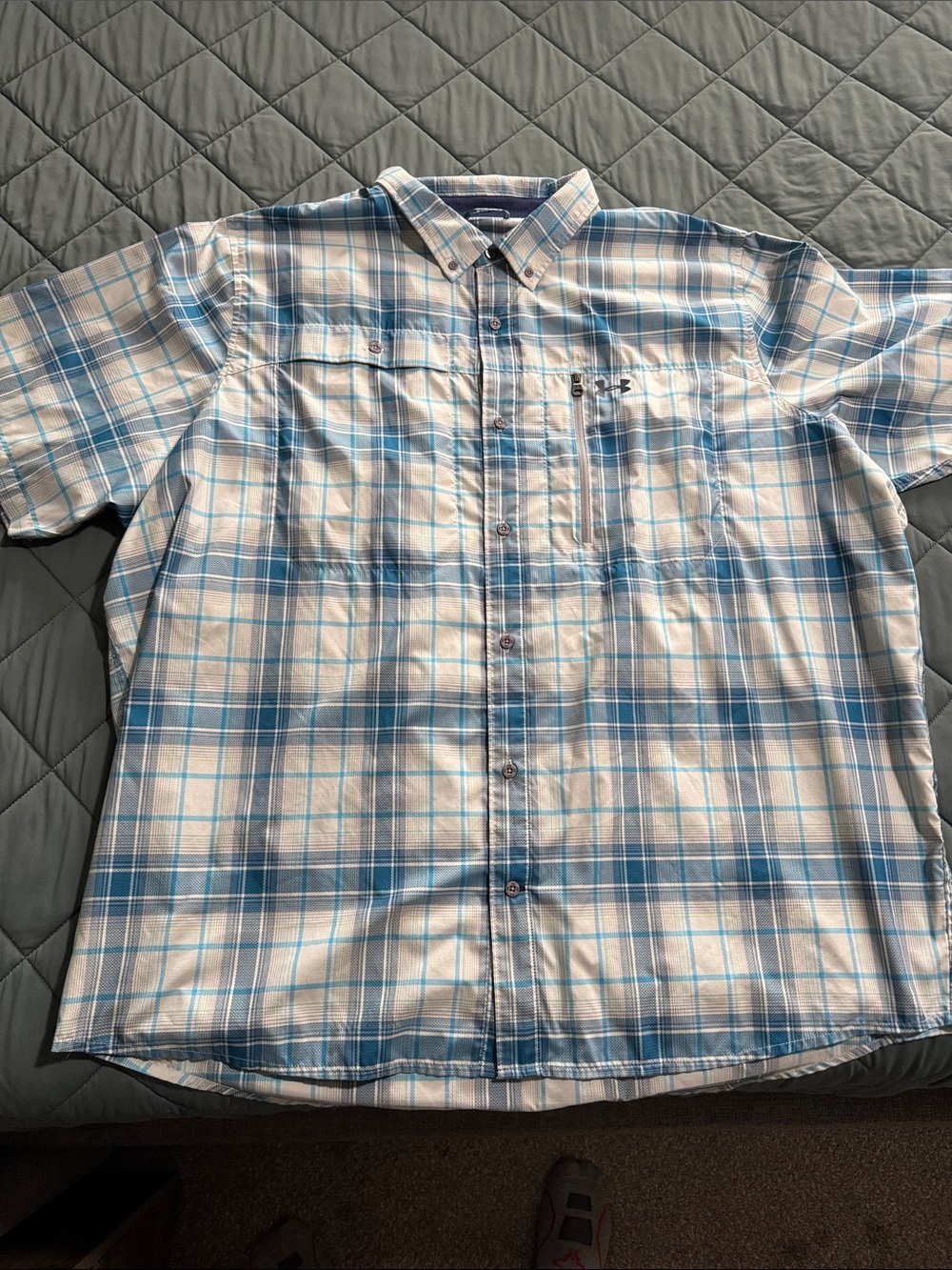 Under Armour Men's Light Blue & White Plaid Short-Sleeve Button-Down Shirt
